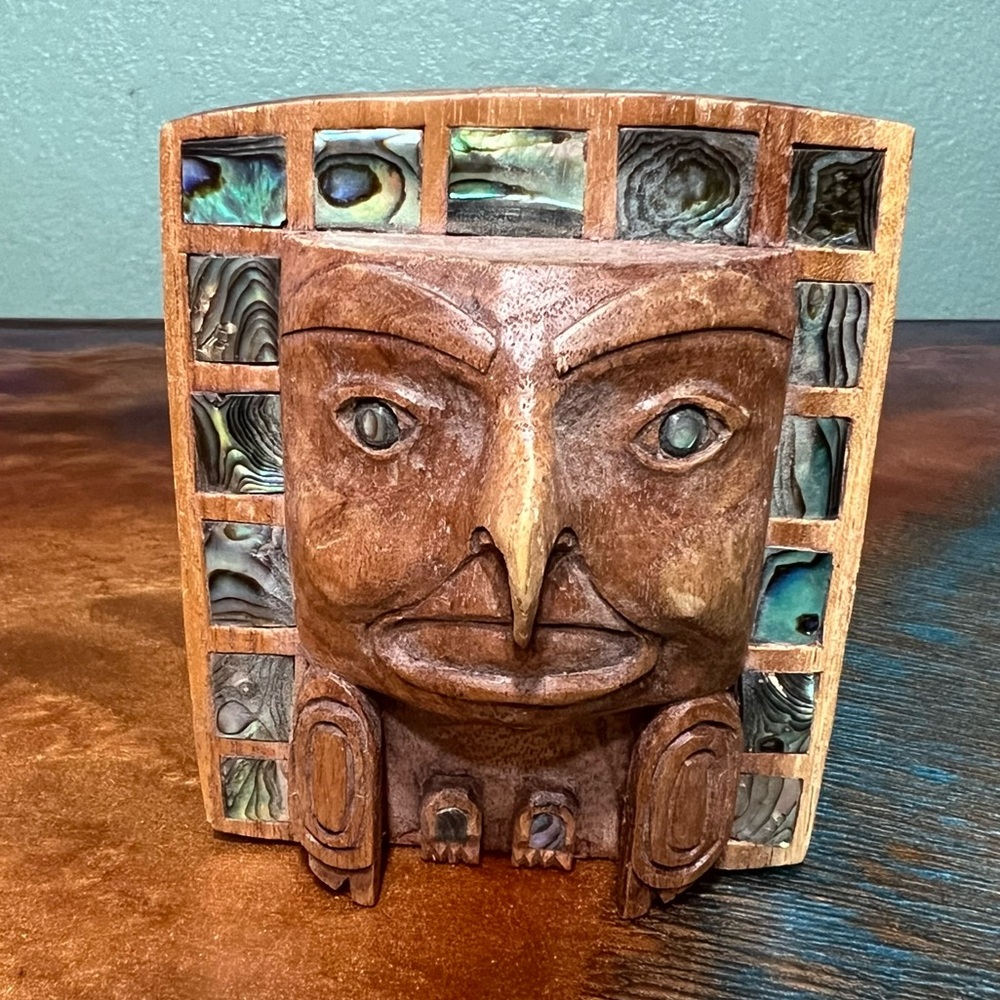 Vintage Handcarved Wooden totem abalone shell inlay statue PNW - Picture 1 of 11